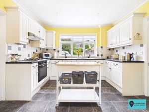 Kitchen- click for photo gallery